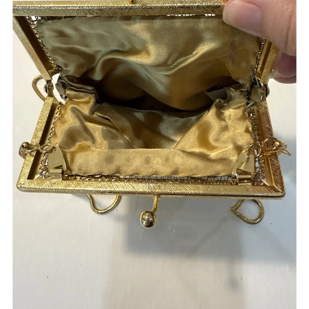 Vintage La Regale Gold Tone Chainmail Mesh Evening Clutch with Chain Strap